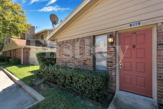 Photo - 2240 Tarpley Rd House