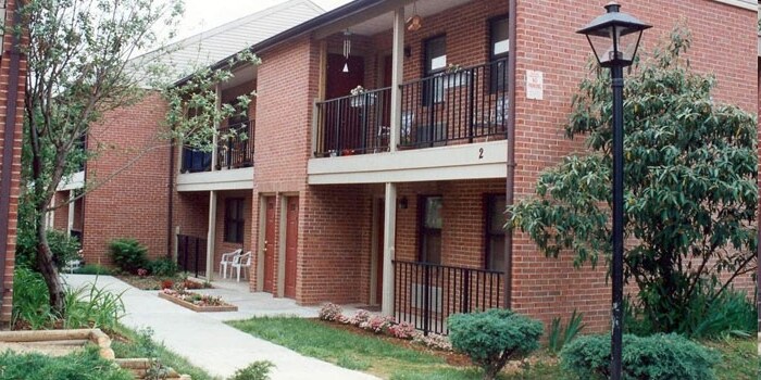 Photo - Franklin Manor Apartments