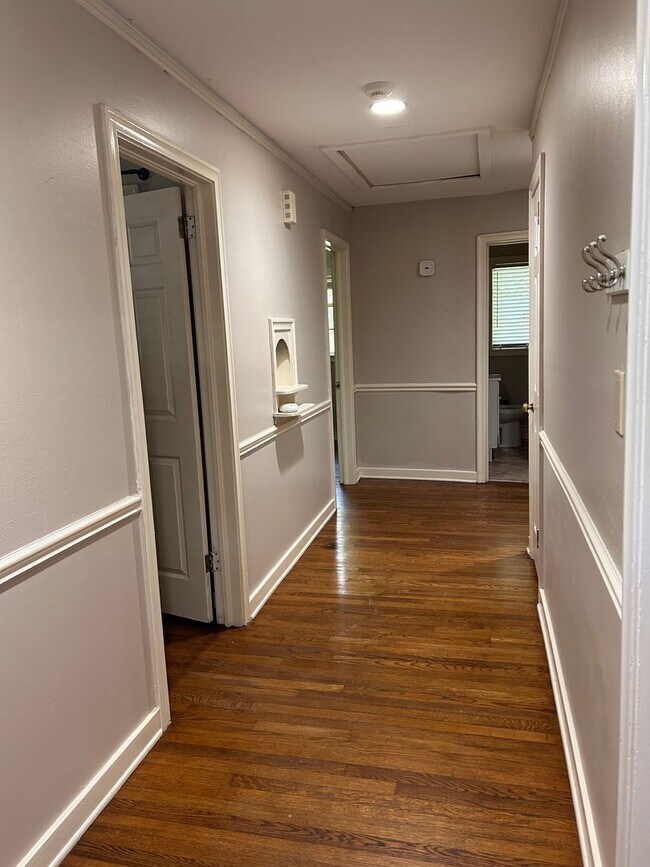 Photo - 1510 Wilhurst St