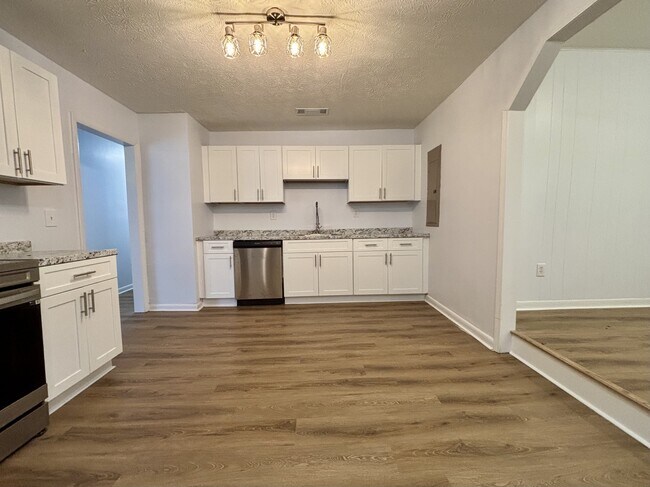 Photo - 345 Washington Dr