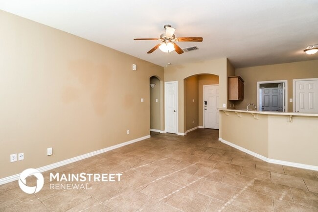 Photo - 216 Kennedy Ct