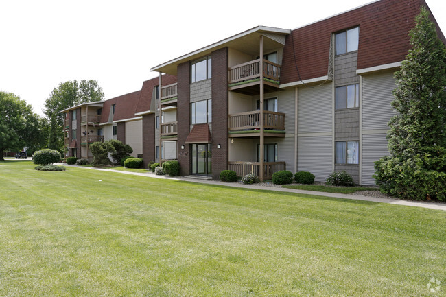 Building Photo - Woodfield Queenwood Apartments