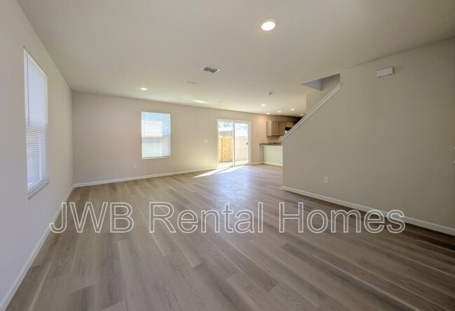 Photo - 1494 Mason Ave