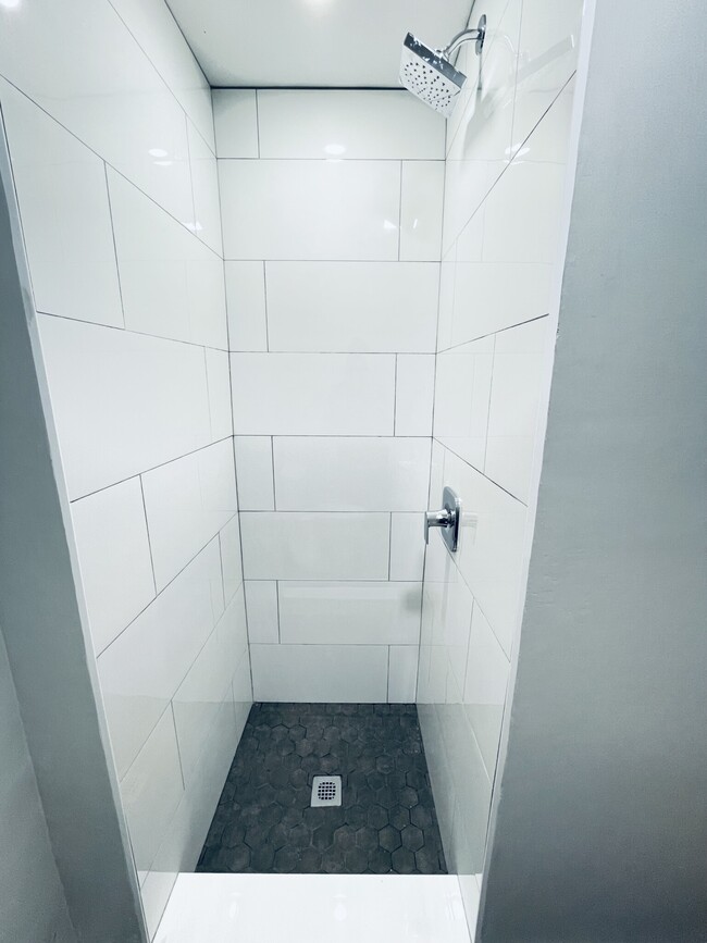 Photo - 5 Spring Garden St Unit 2