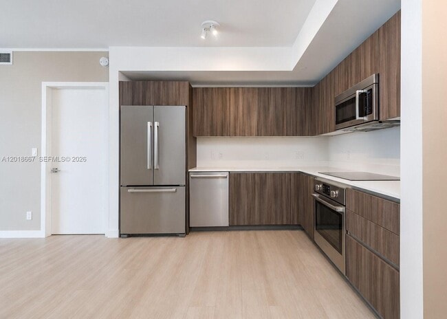 Photo - 488 NE 18th St Unidad 2803