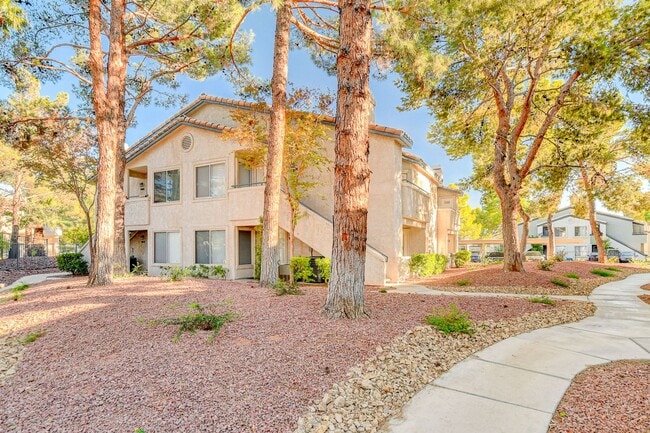 Building Photo - AMERICANA Property Mgmt - Gated 1st floor ... Rental