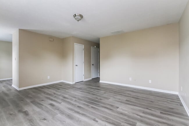 Photo - 3733 Bonn Blvd