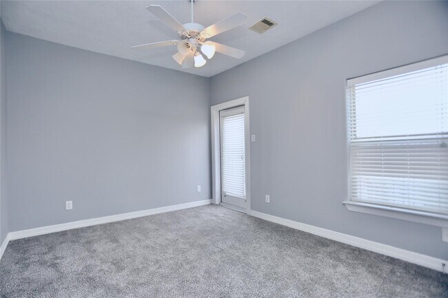 Photo - 114 Heights Blvd