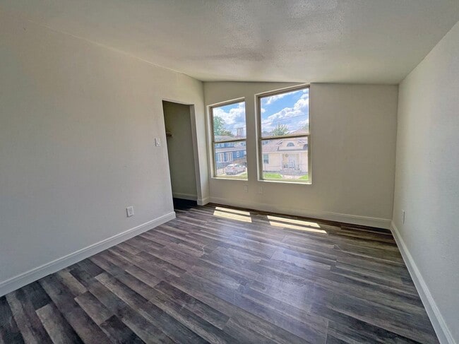 Photo - 201 Eastwood St Apartment