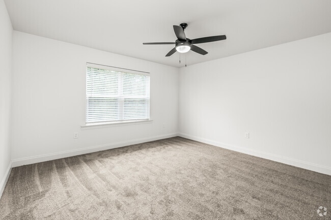 3BR, 2BA 1,817SF Primary Bedroom