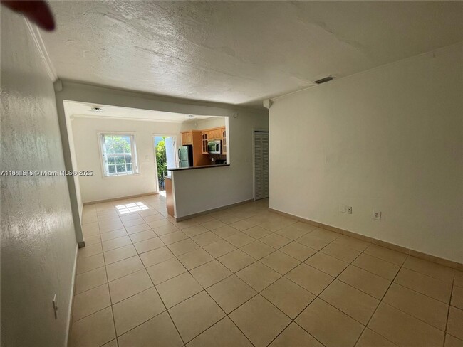 Photo - 3227 Oak Ave Unit 3227