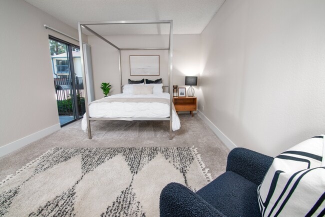 Photo - Rivercrest Apartments