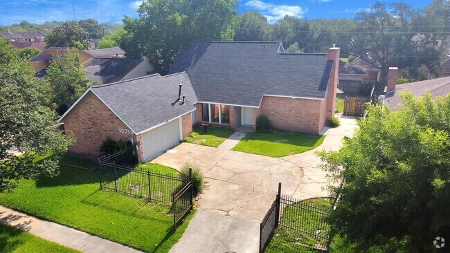 Building Photo - 10719 Kitty Brook Dr Rental