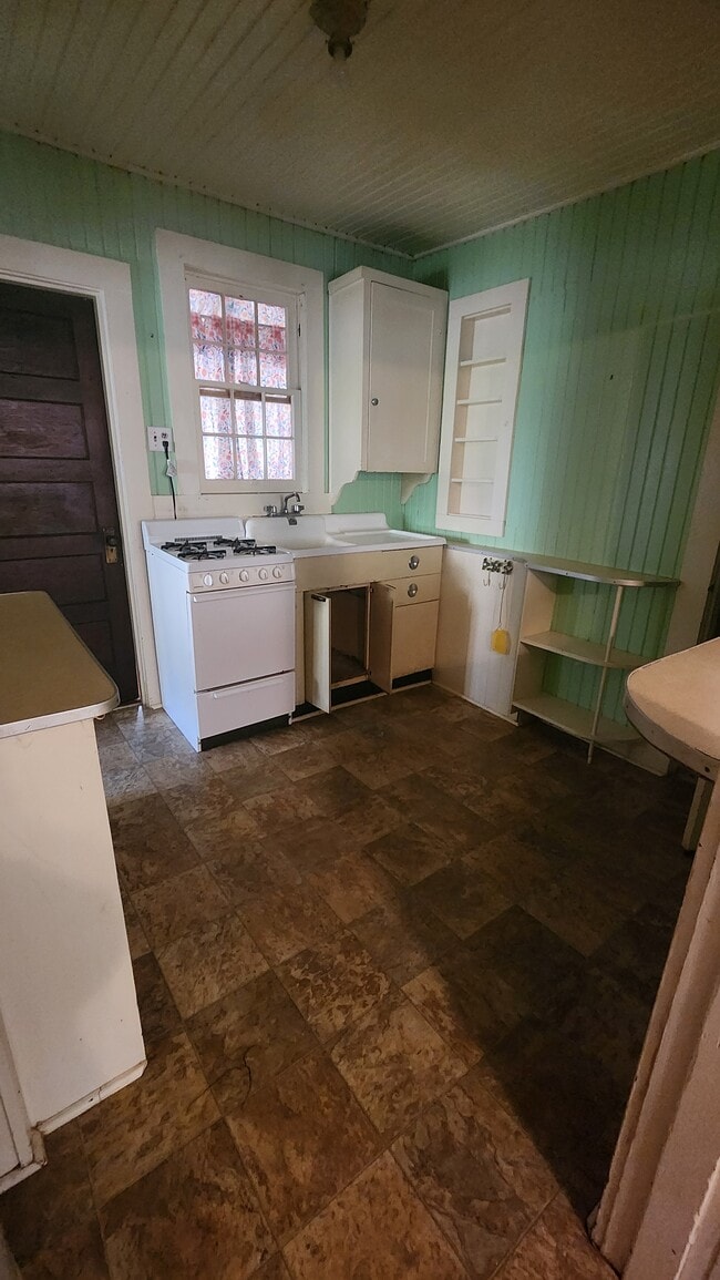 Photo - 176 Ramble St