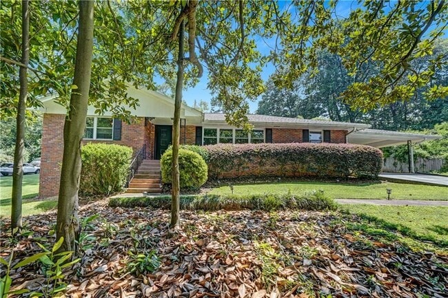 Photo - 2127 Desmond Dr