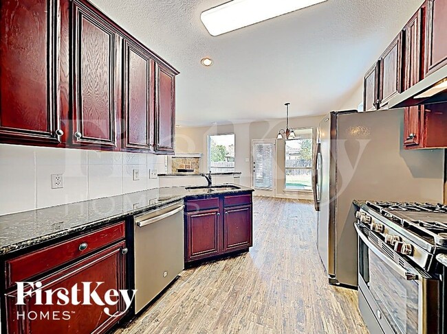 Photo - 3001 Wren Ln