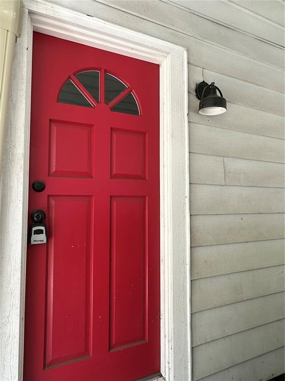 Photo - 4713 Thorpe Ave