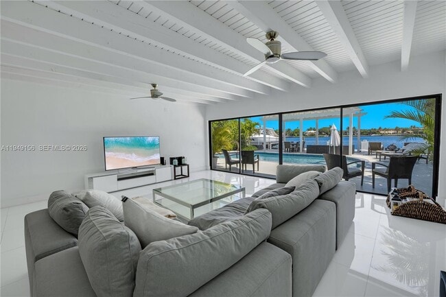 Photo - 1405 Stillwater Dr