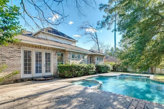 Photo - 34 N Longsford Cir House