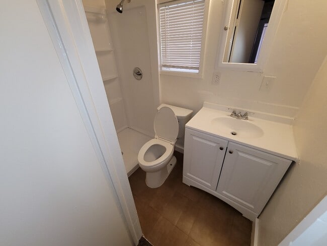 Photo - E Crescent Ave