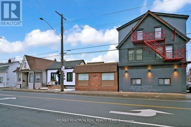 Photo - 1129 Cannon St E Unité #C2