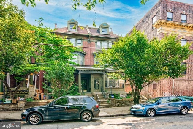 Building Photo - 257 S 46th St Unit 1 Rental