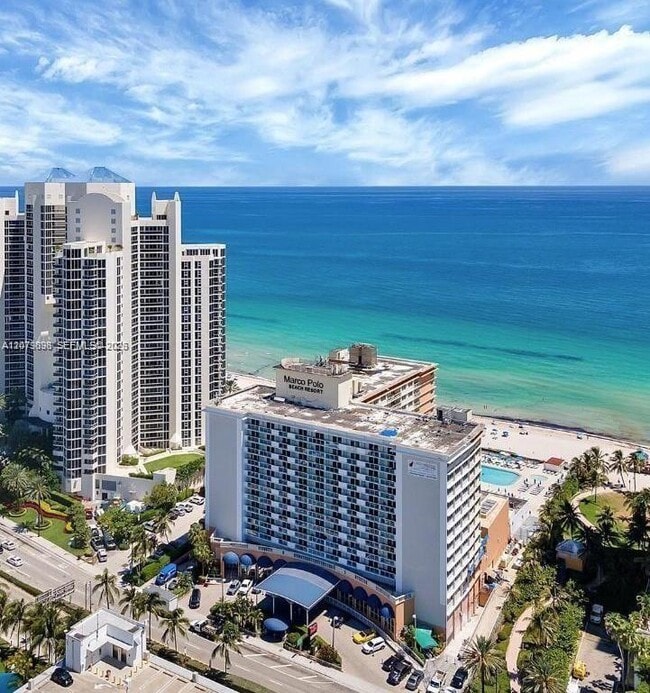 Building Photo - 19201 Collins Ave Unit 748