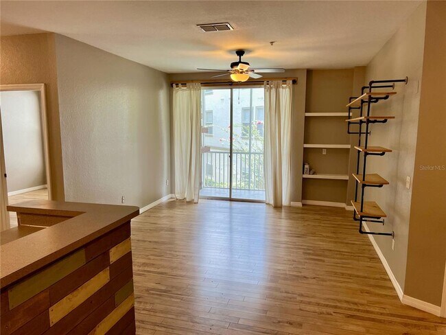 Photo - 2615 Maitland Crossing Way Unidad 9201