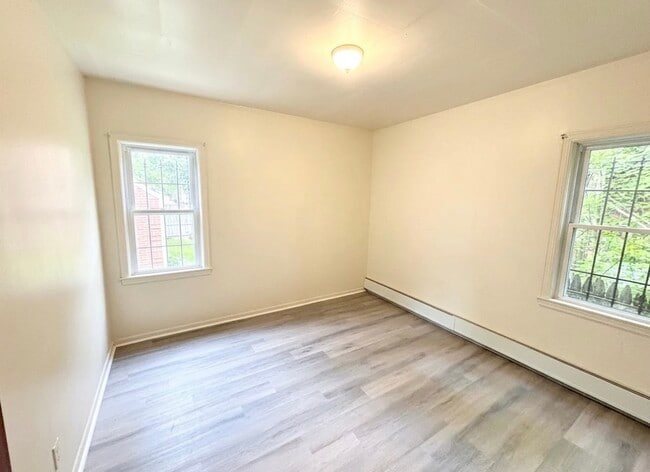 Photo - 1811 Weston Ave Unit 1