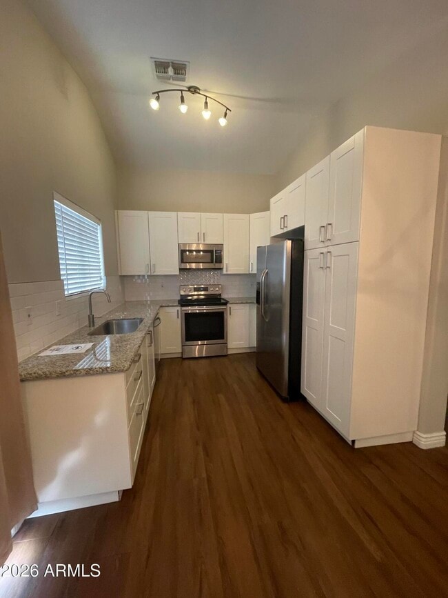 Building Photo - 13589 W Ocotillo Ln