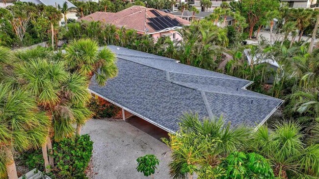 2795 Beach Rd