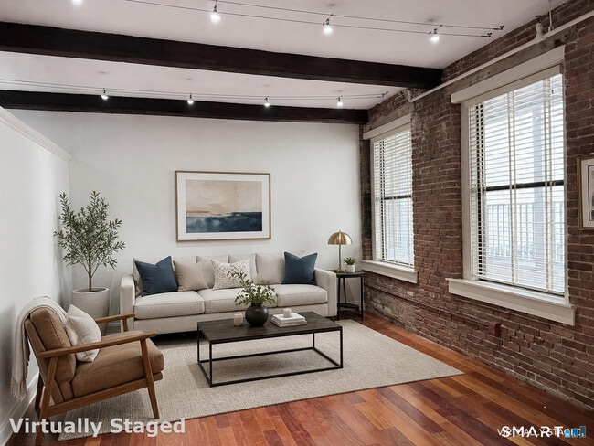 Building Photo - 83 Washington St Unit 2H