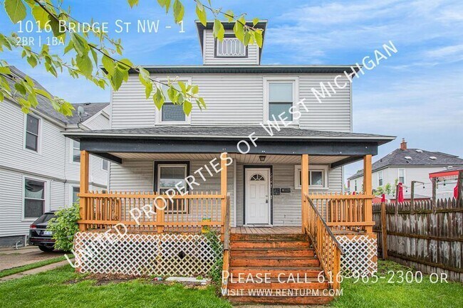 Photo - 1016 Bridge St NW Unidad 1