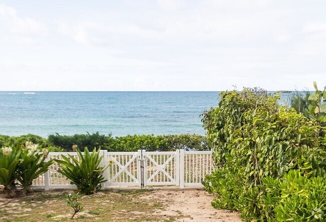 Building Photo - Oceanfront Malaekahana 3 bed / 2 bath Reno... Rental