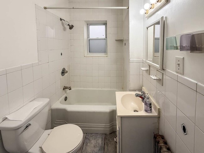 Photo - 47 Columbia Ave Unit 2