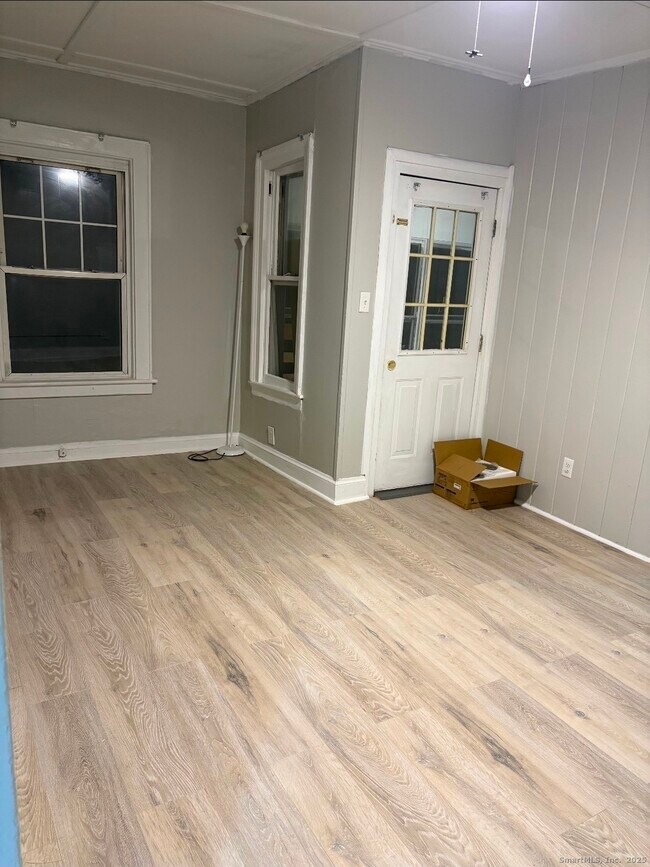 Photo - 190 Howard Ave Unit 1