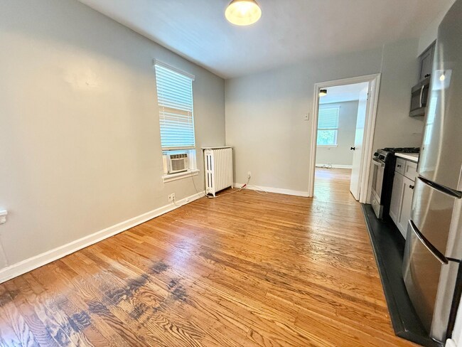 Photo - 623-25 Pine St Unidad 3R