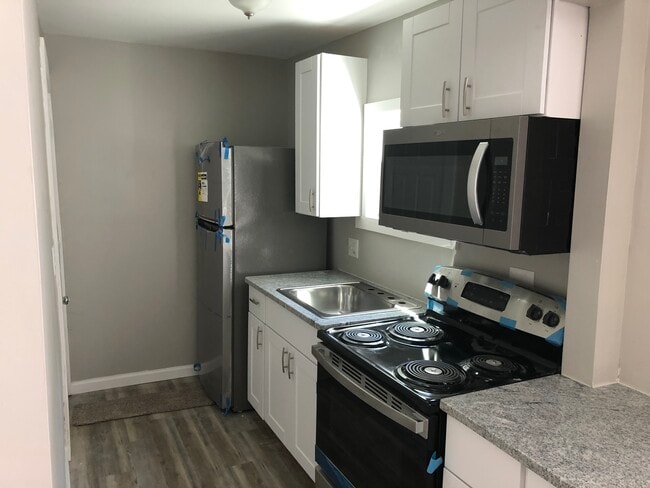 Photo - 210 S Yale Ave