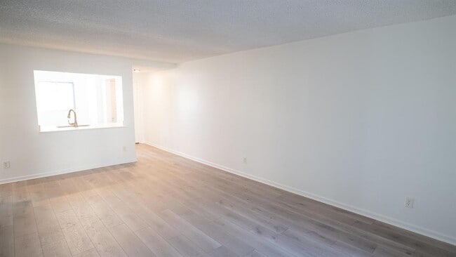 Photo - 136 NW 60th Ave