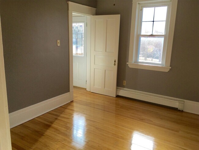 Photo - 389 Portland St Unit 1