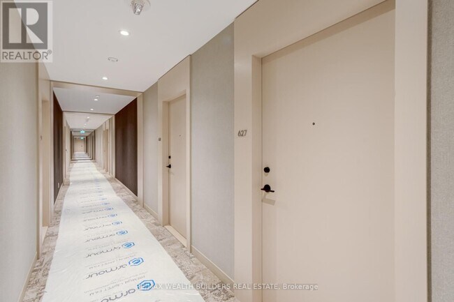 Photo - 2020 Bathurst St Unité 627