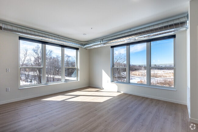 3BR, 2BA - 1,170SF - Living Room