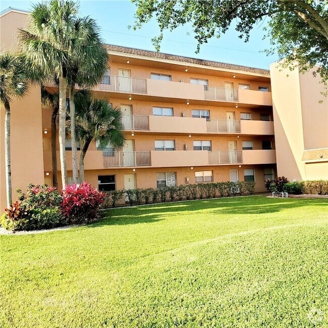 Building Photo - 3110 N Pine Island Rd Unit 303 Rental