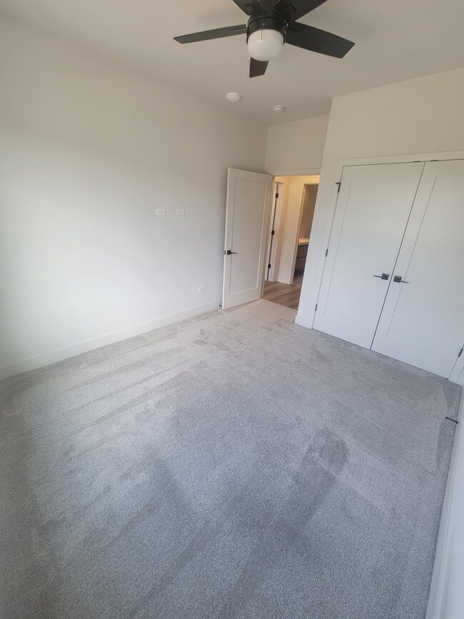 Photo - 302 W Liberty Dr Unidad 206