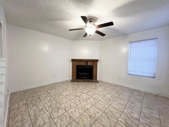 Photo - 12710 Leader St Unit B