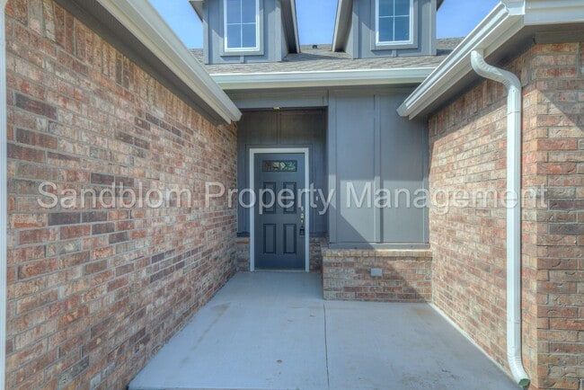 Photo - FOR LEASE | Bixby West | Available Now!