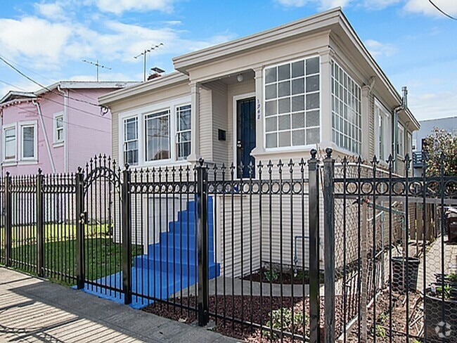 Building Photo - Move in Ready Rental