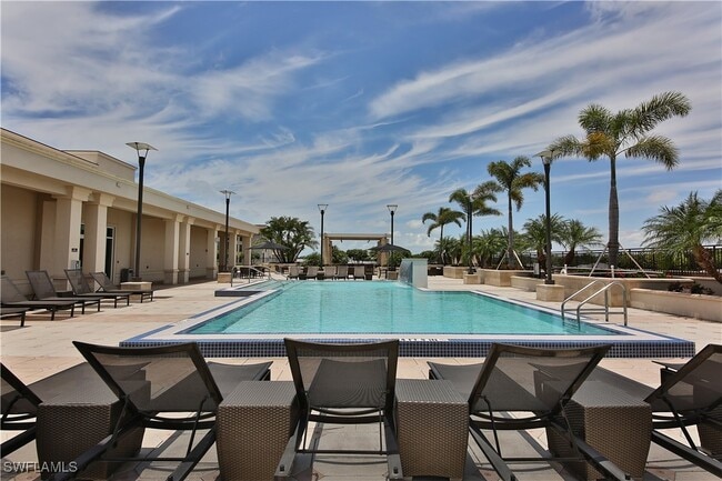 Building Photo - 9115 Strada Pl Unit 5501