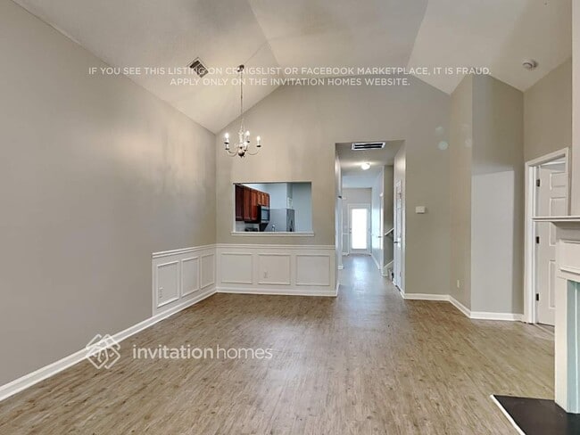 Photo - 175 Southwind Ln