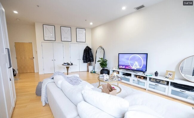 Photo - 490 Harrison Ave Unit 2O3